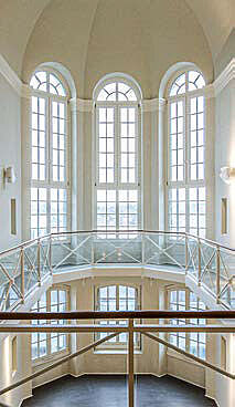 cité de la Musique Simone-Veil : interieur du batiment - Agrandir l'image (fenêtre modale)
